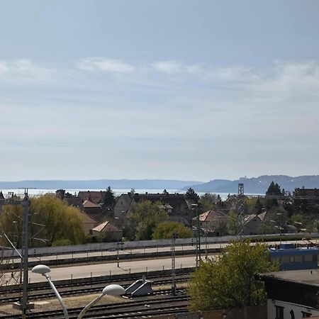 Szeki Apartman Balatonfured Bagian luar foto