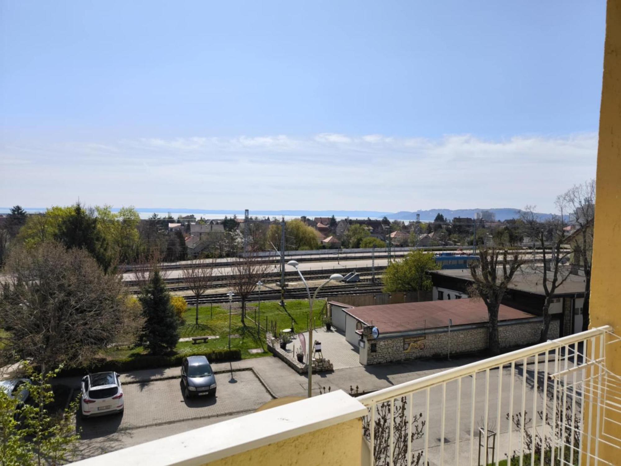 Szeki Apartman Balatonfured Bagian luar foto