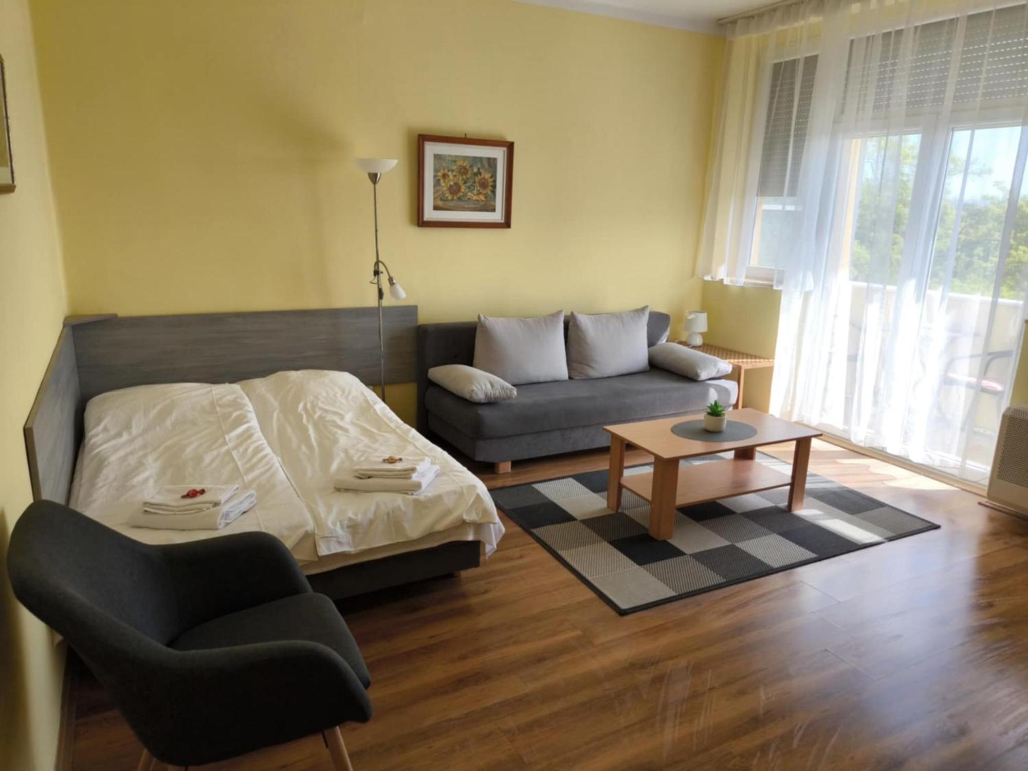 Szeki Apartman Balatonfured Bagian luar foto